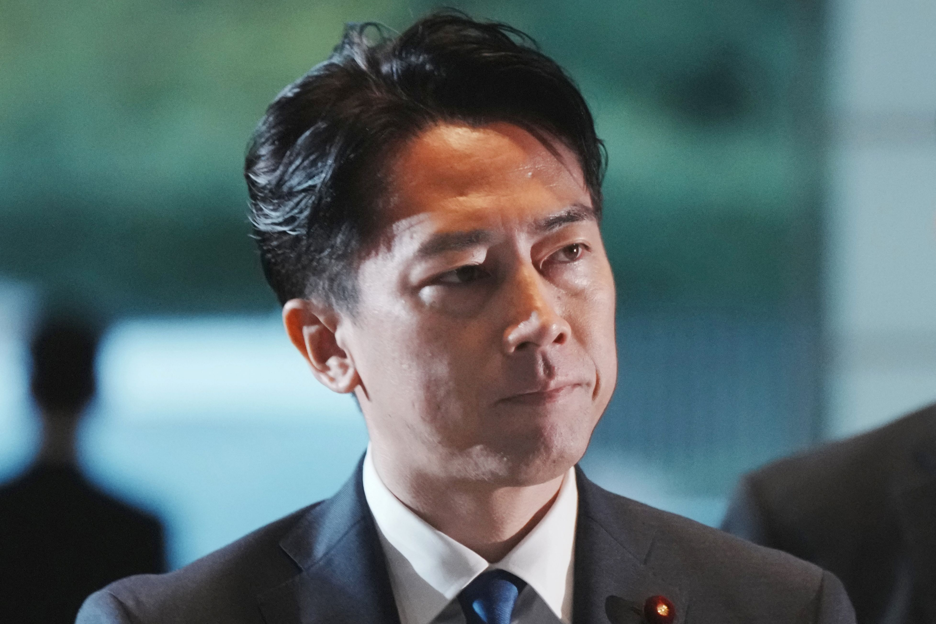 【#小泉开始为修改安保文件造势#】 #高市早苗推动修订安保文件# 据《日本经济新