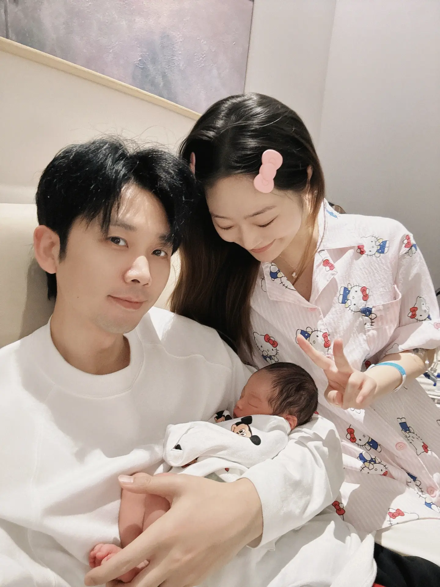 我们的故事中多了一个你🍼👶🏻。