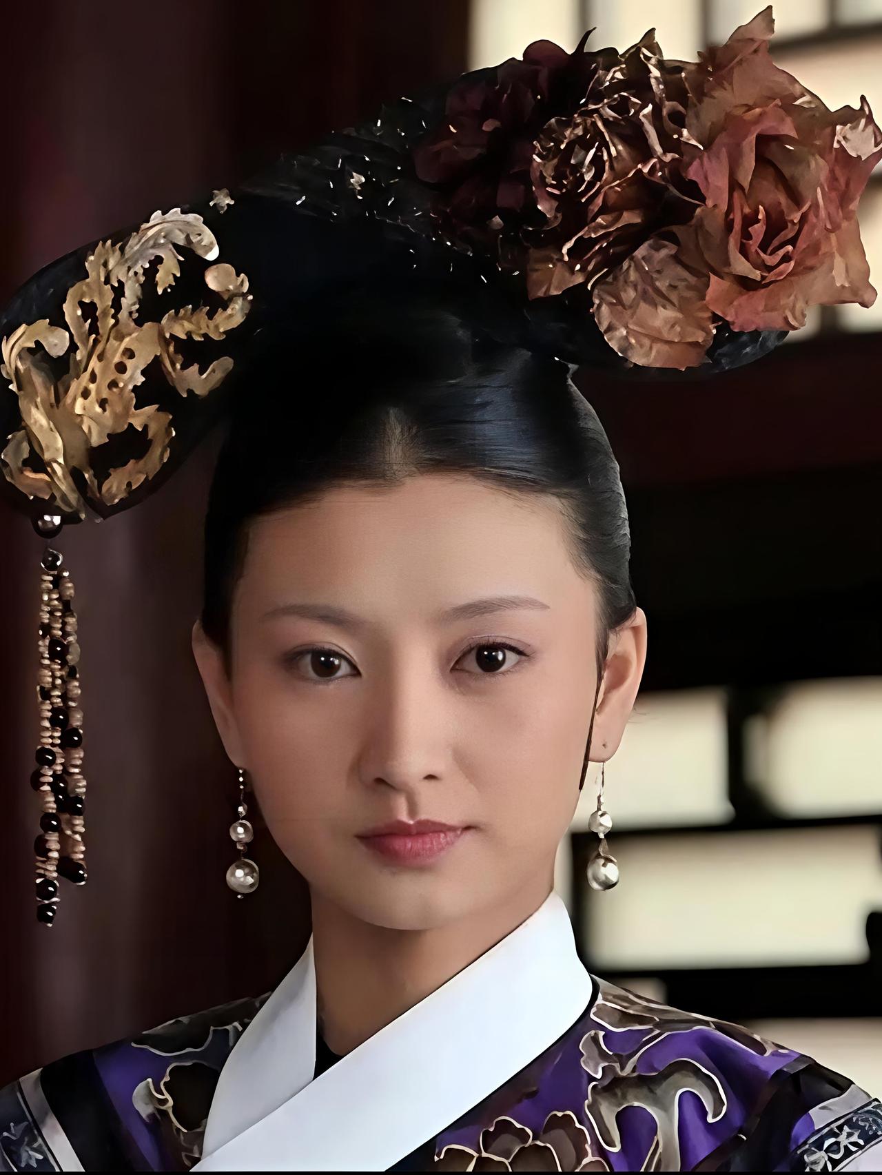 我表妹在首尔大学自由研究学院读大二
昨天教授问她们奴才最想要的是什么？
她们有说