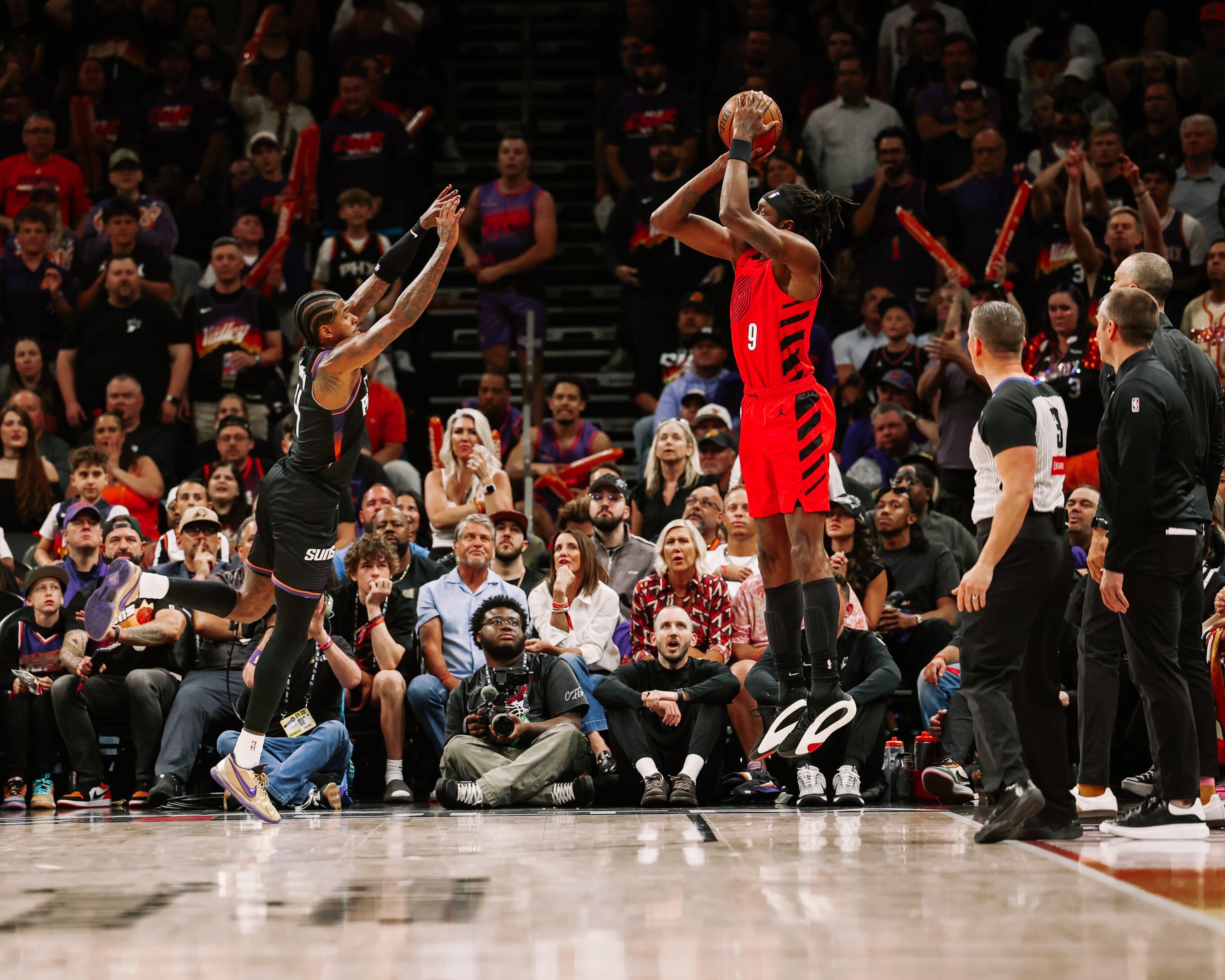 格兰特这俩底角三分真是帅炸了一复出就整个大活儿nba