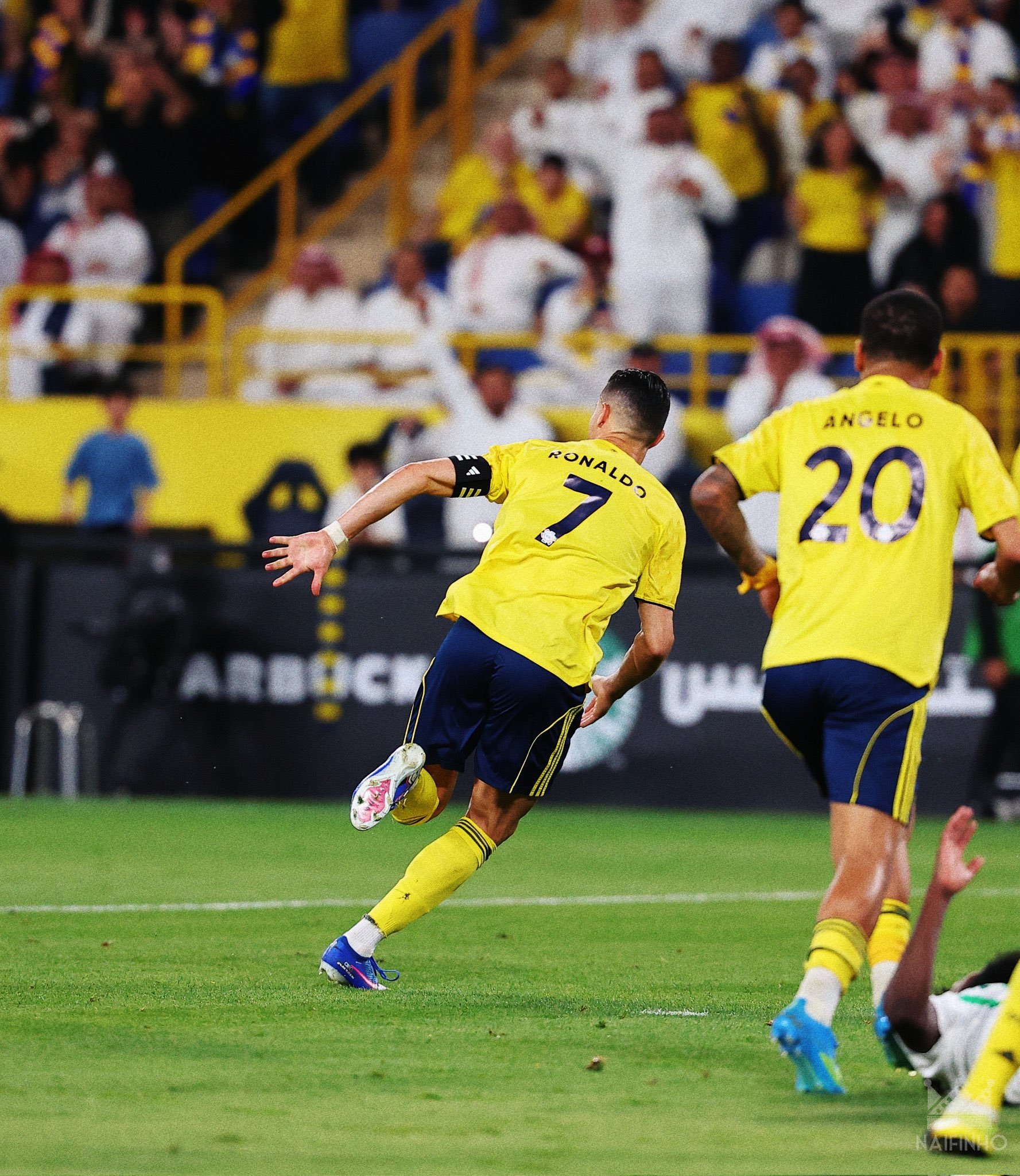 C罗c罗生涯第967球 看到熟悉的7号在赛场驰骋，真好 