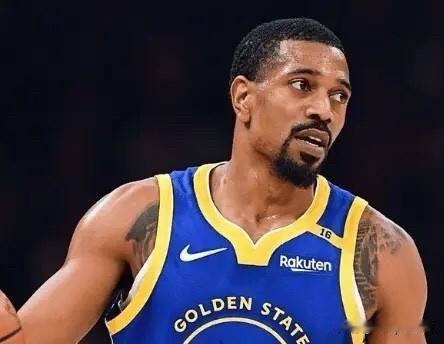 根据ESPN记者Shams报道，经纪人格鲁什向ESPN透露，自由球员艾尔-霍福德