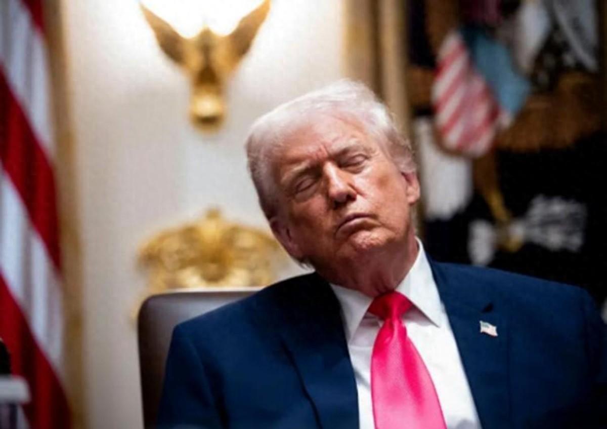 特朗普时代，军事扩张与四面楚歌。
那时特朗普政府想搞事情，军事预算要大涨，大家都