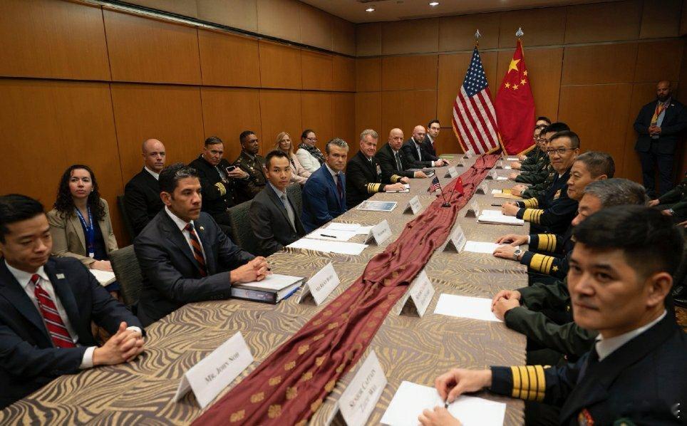 【赫格塞思称：中美关系从未像现在这样好 特朗普也这么认为】当地时间11月1日，赫