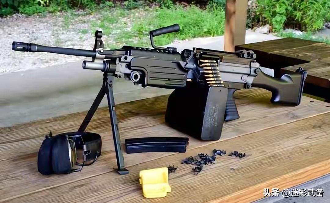 美俄新型班用机枪给未来发展的启示，是繁乱无用的全面还是精确可靠的专一！
    