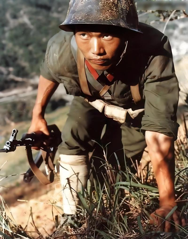 1984年，战士李陶雄中弹后抢救无效，壮烈牺牲。谁知，遗体送往后方安葬时，莫名从