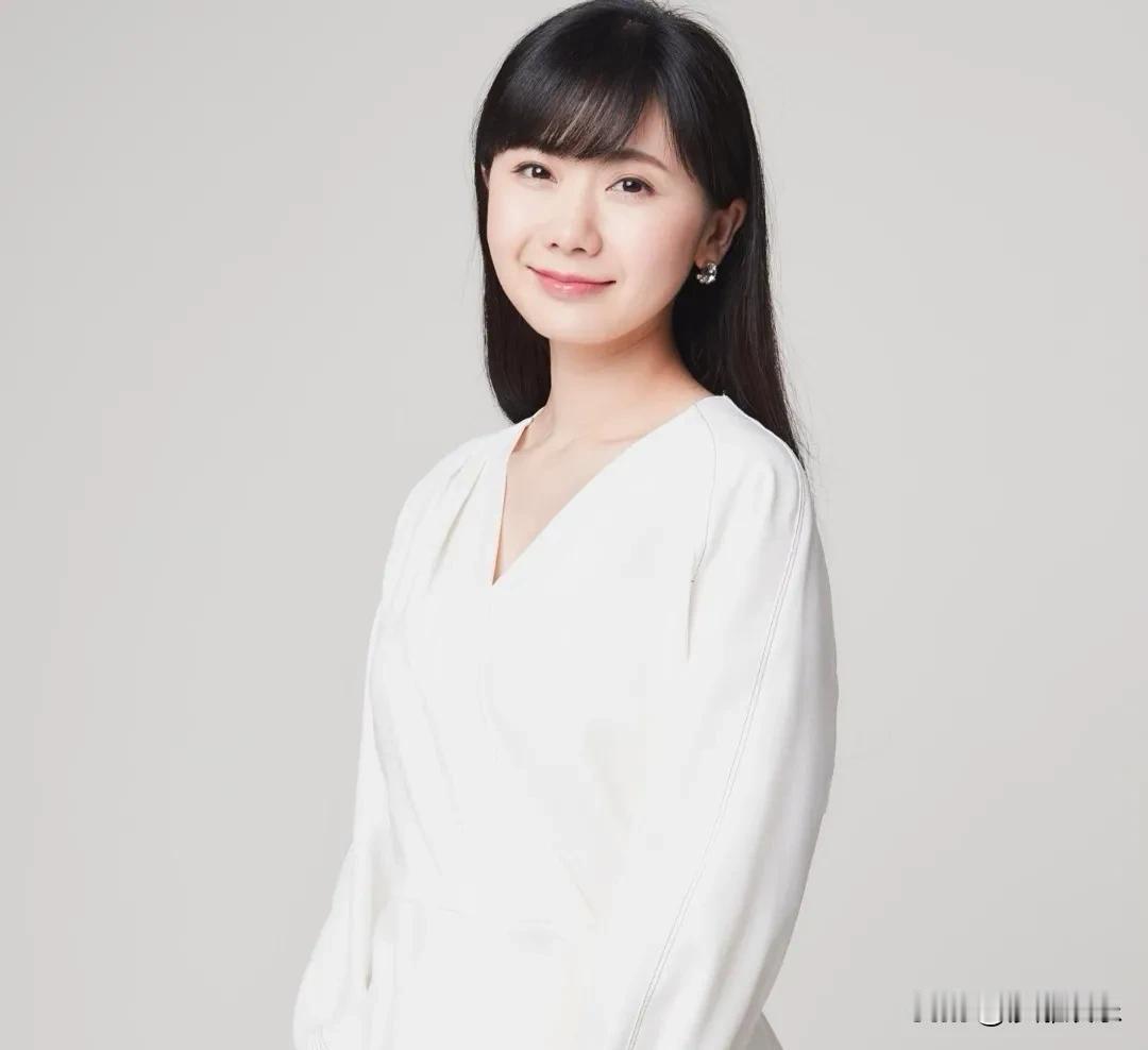 6月13日，福原爱意外引起网友热议！
起因是她时隔3年首度登上日本综艺，
一段关
