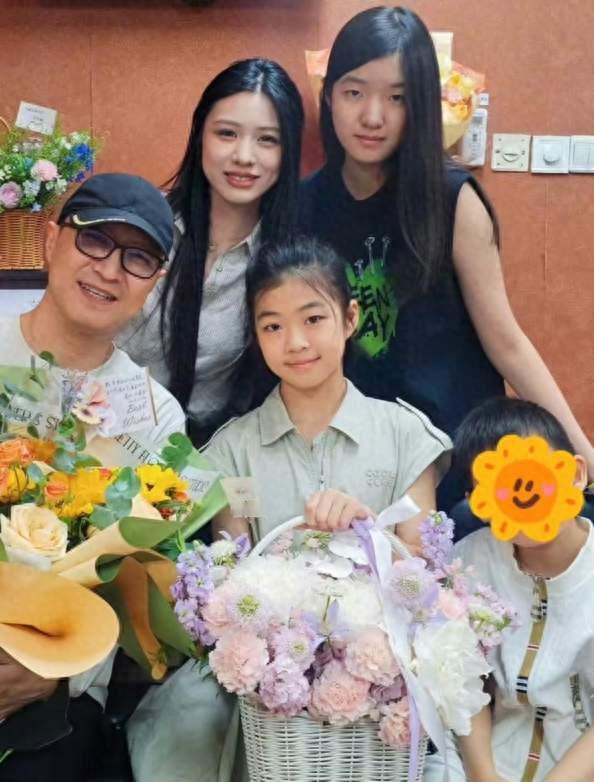 汪峰对10岁女儿说：我与你之间，这一生开始倒数