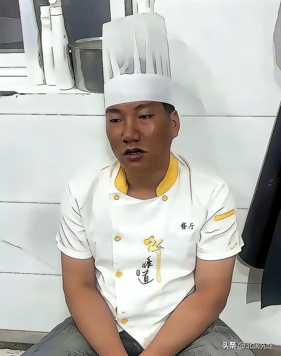 聊到谈婚论嫁，给孩子起名，她突然拉黑留言：“我出月子了”，过月子，真的就这么空虚