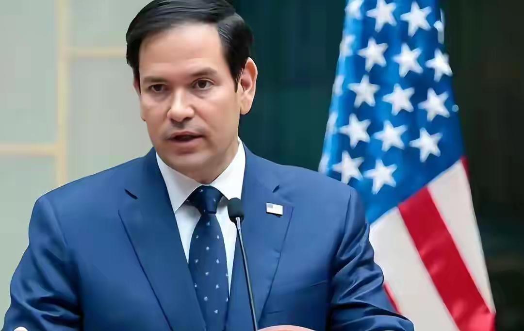 鲁比奥的狐狸尾巴终于露出来了，对美国野蛮侵略不做反思，反而再次警告中国。

很明
