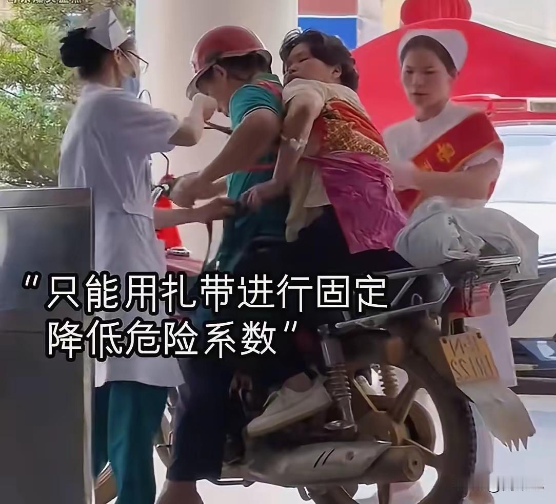 母亲从不会说动人情话，清晨温热粥汤，换季备好衣衫，深夜等候晚归的我。年少总嫌唠叨