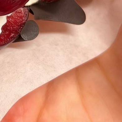 车厘子酸奶砖丨自制做法🍒食材：车厘子干噎酸奶黑巧克力块步骤：1、提前一天压好酸