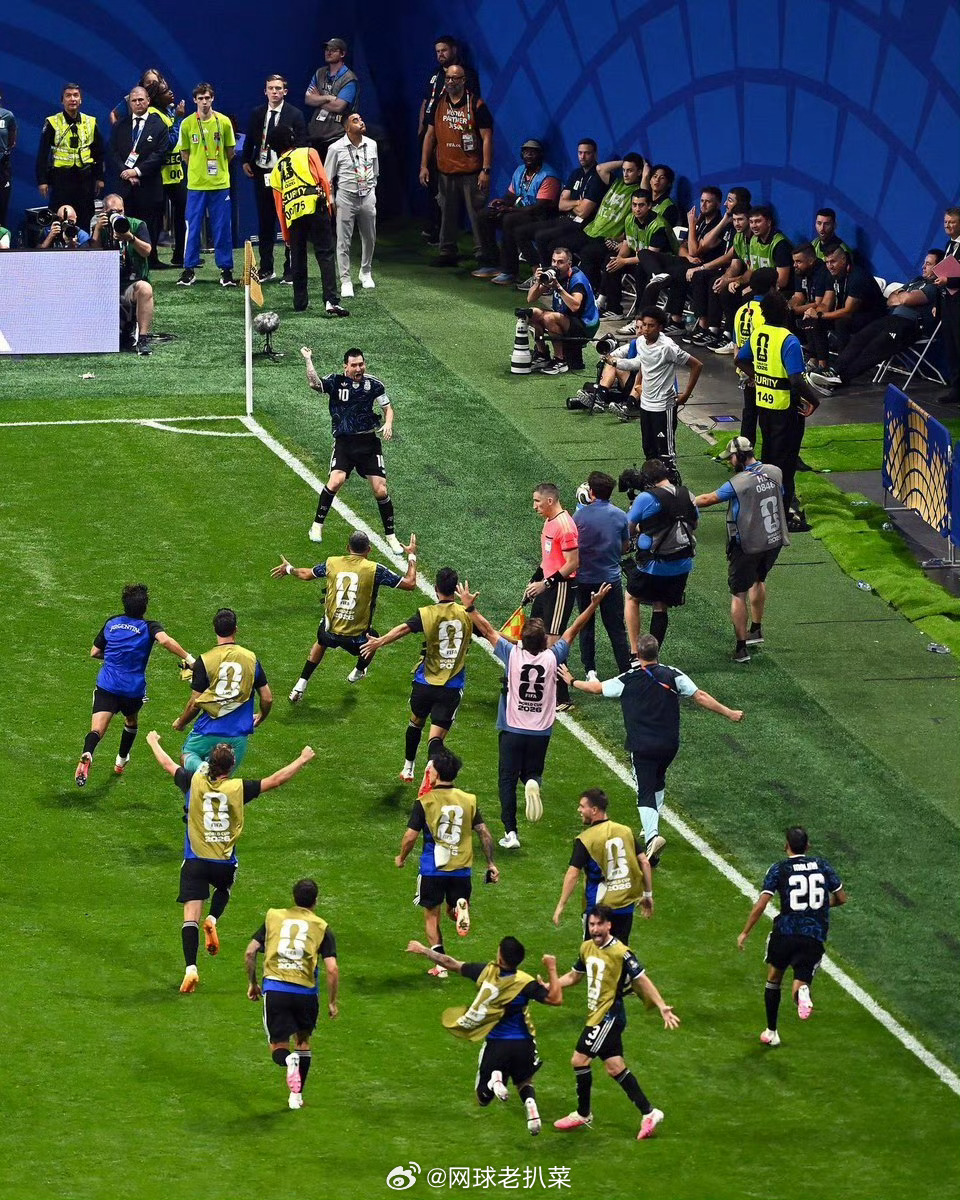🏆美加墨世界杯半决赛恩佐破门 劳塔罗绝杀🆚阿根廷2:1逆转英格兰 🏟️与西