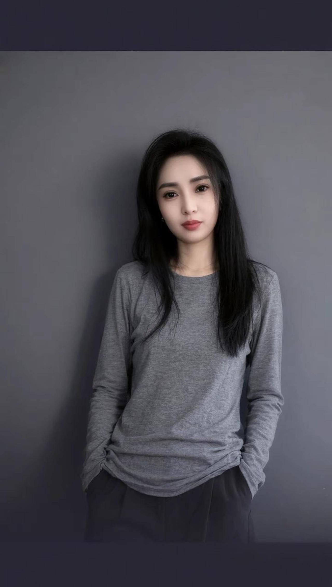 一个女人最好的底牌，不是聪明，不是学历，也不是外貌，更不是财富，而是人品，是真诚