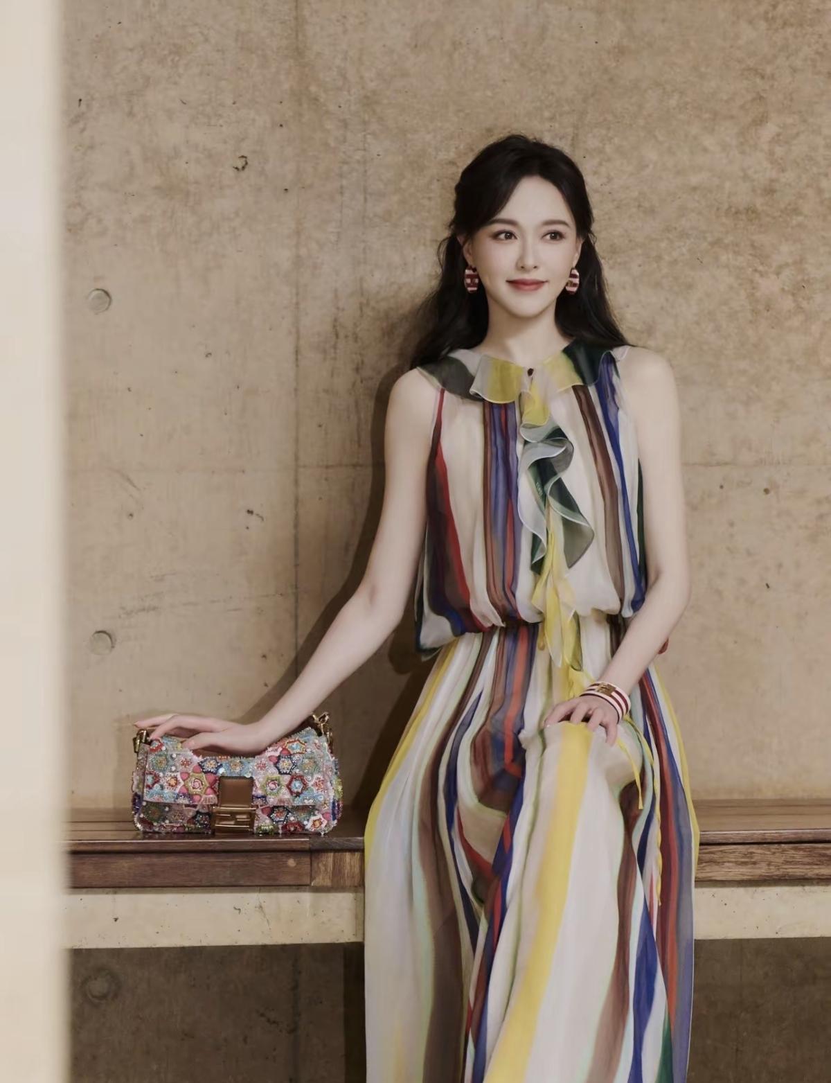 FENDI品牌全球代言人唐嫣亮相Domus FENDI私享罗马意境之旅景德镇站，