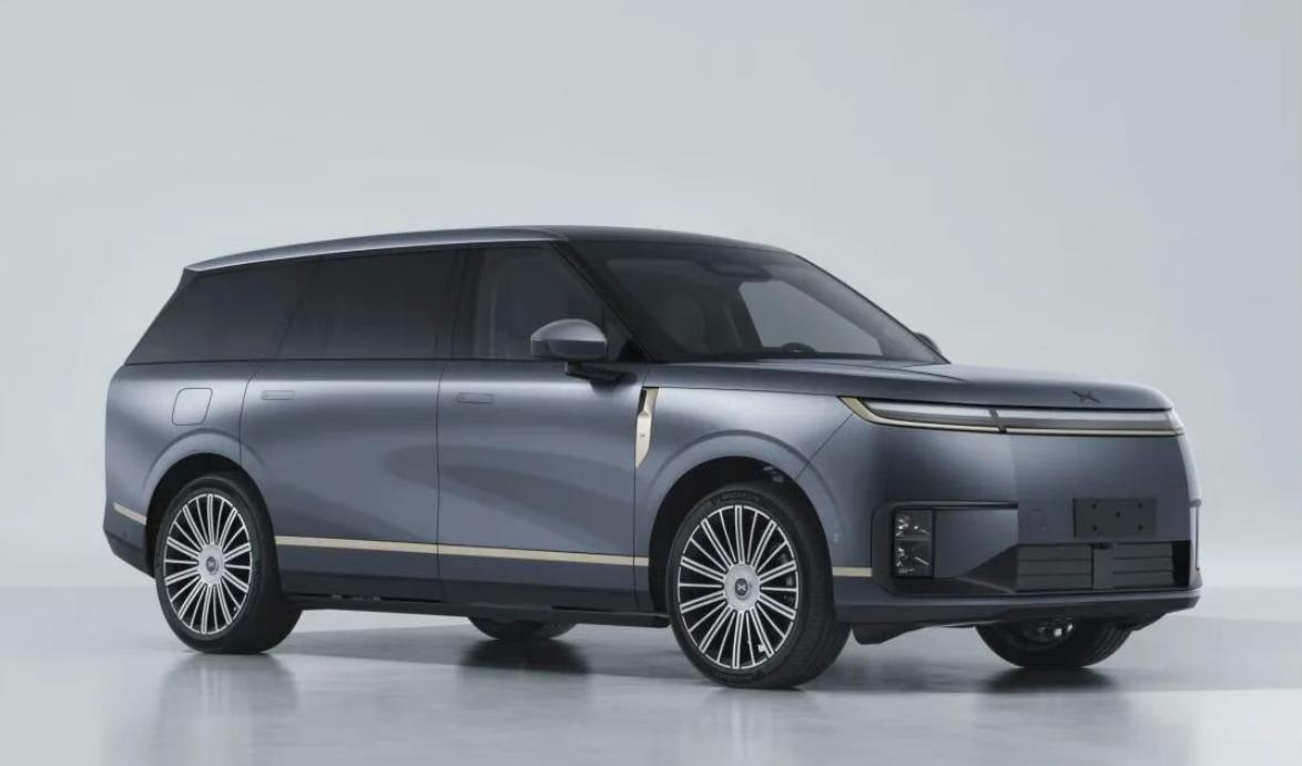 引爆2026年车市的新车：小鹏GX
小鹏GX是对标大型SUV的块头，长宽高达52