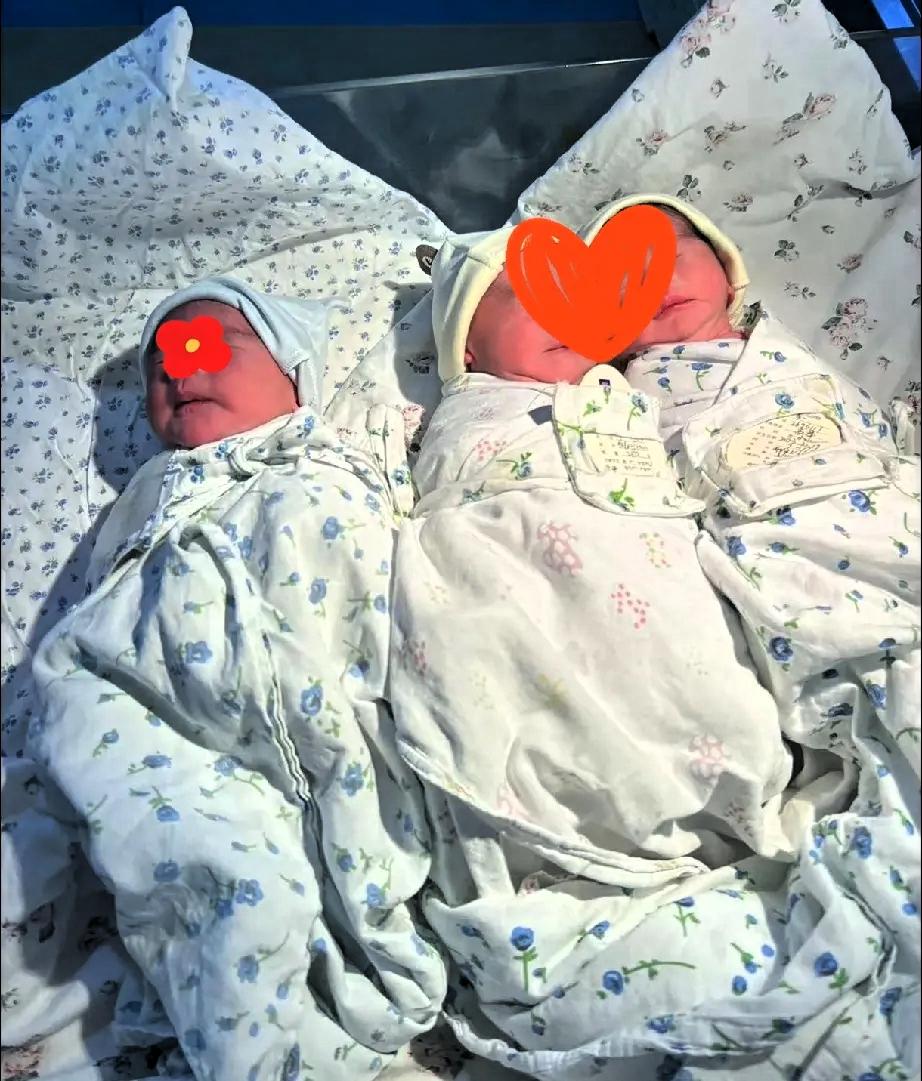 江苏徐州一女子结婚八年没怀孕，上个月竟然奇迹般地怀孕了，还是三胞胎，生产前丈夫祈