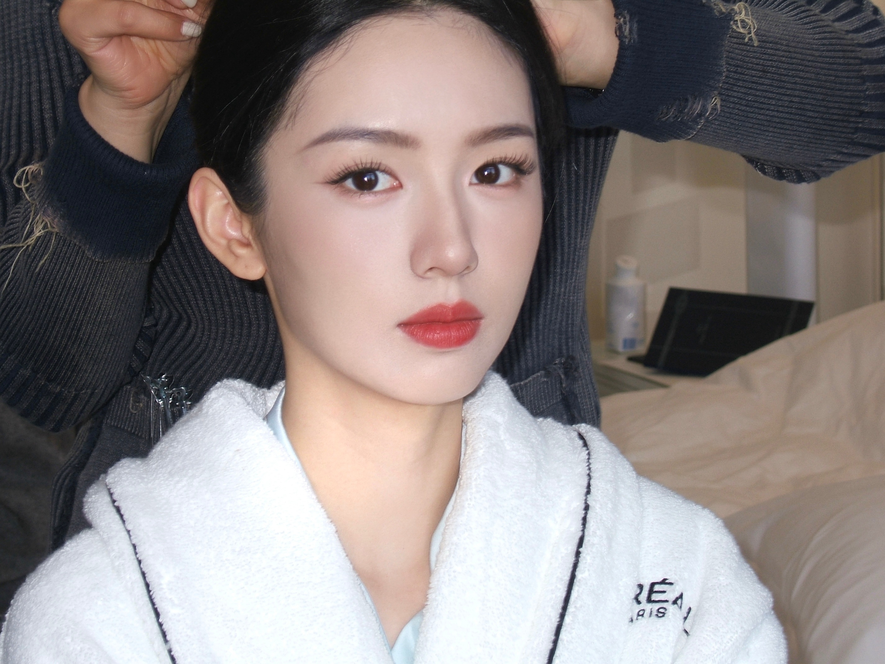 周也恋情周也  在复制粘贴的时代，你是手写的诗