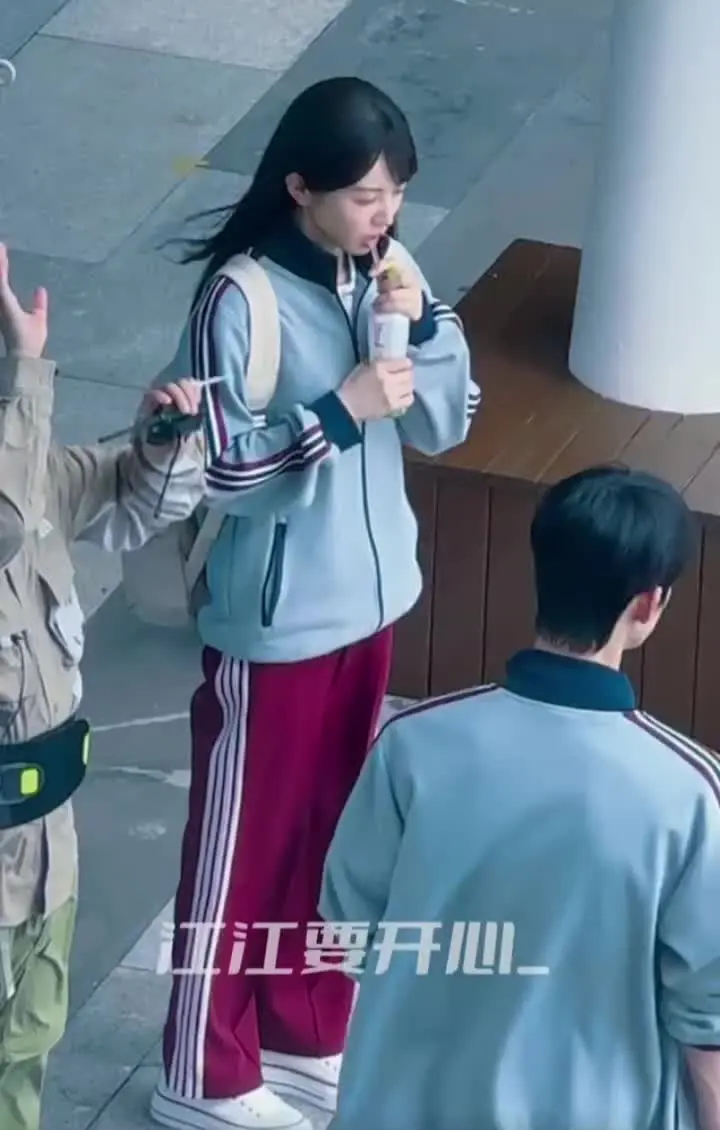 反差感好足天才少女 cr：📕江江要开心