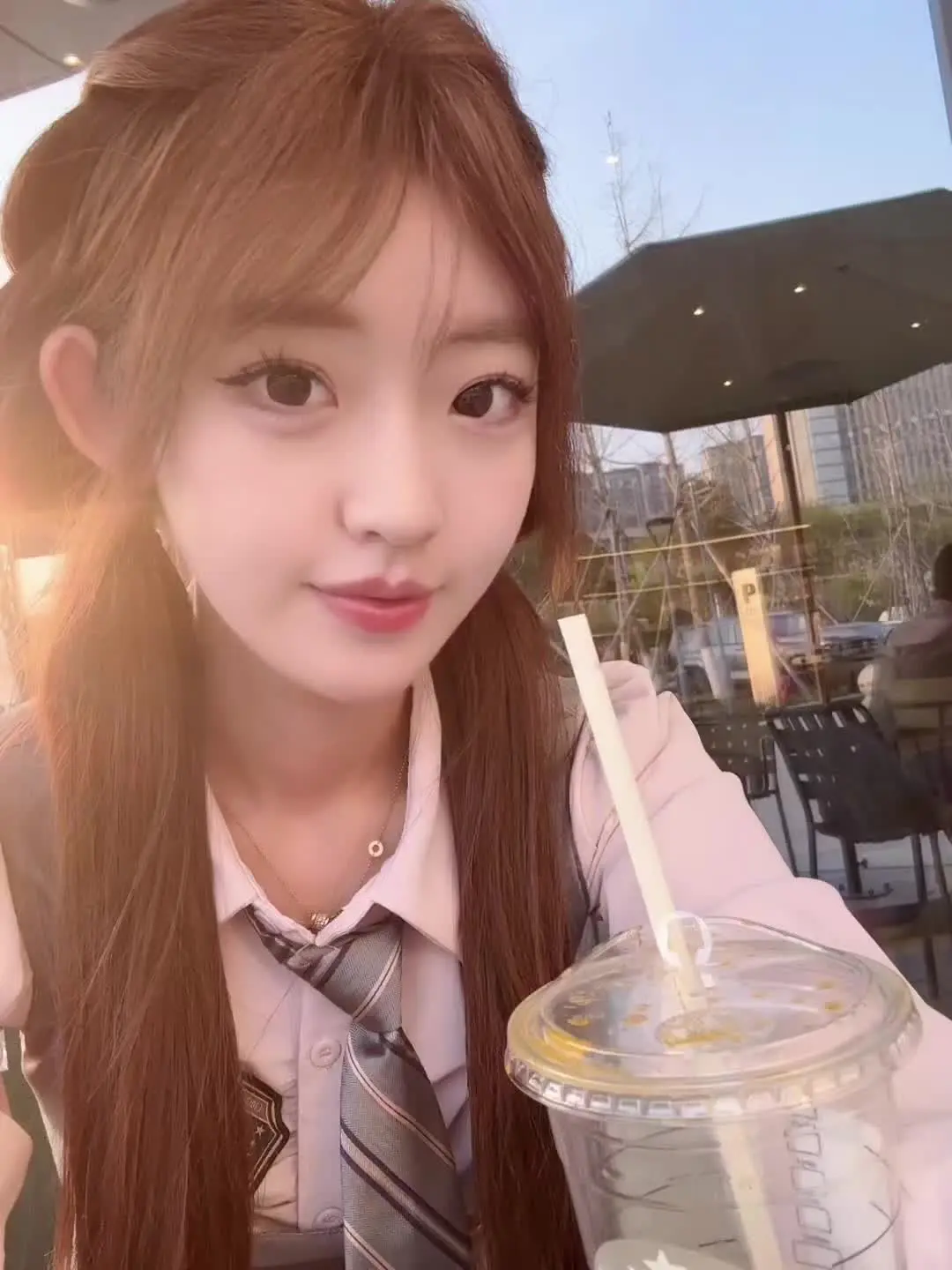 可以给你发消息吗，会不会太打扰你了。