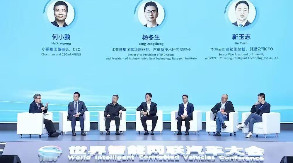 捷达，一个时代的国民神车方头A2、捷达王、伙伴、新捷达。几十年里，它是驾校、街头