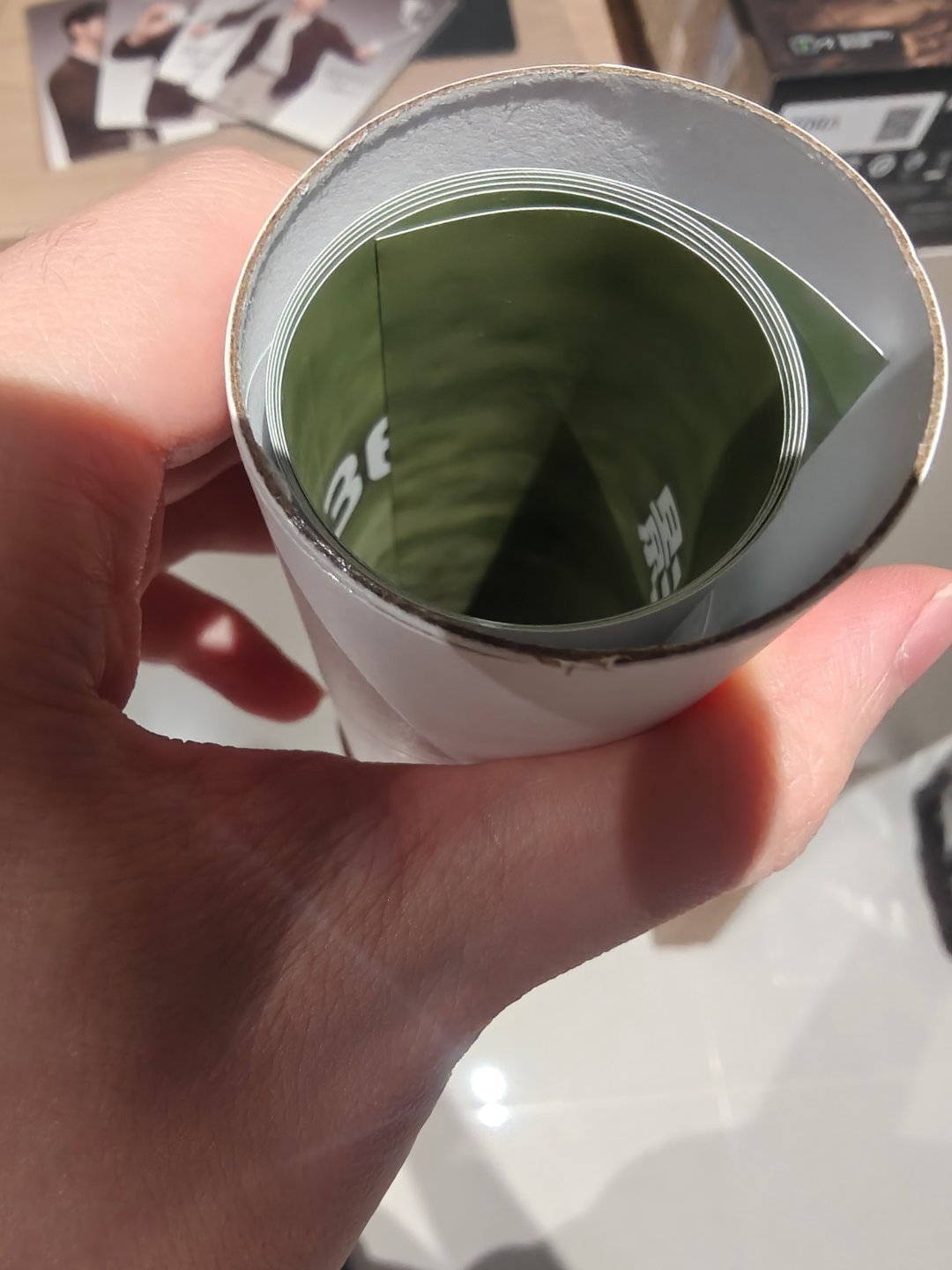 买了影石的acepro2  我还以为赠品里面什么好东西 拆开来一看不知道什么玩意