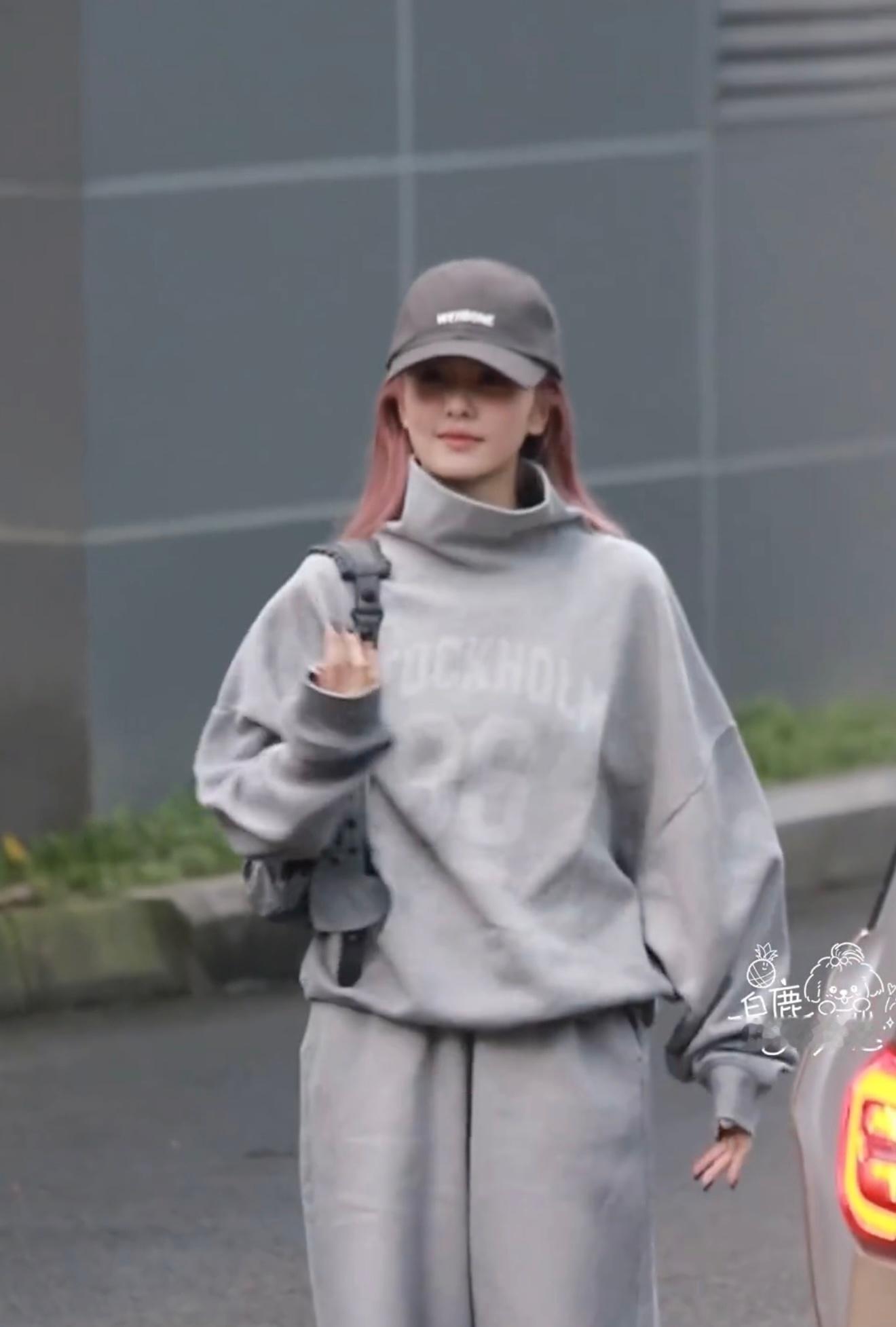 白鹿机场跳刀马刀马白鹿出发西藏路透节奏感很好 ​​​