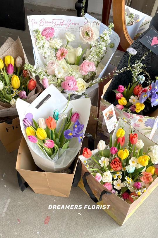 彩色的春天装进花里带回家