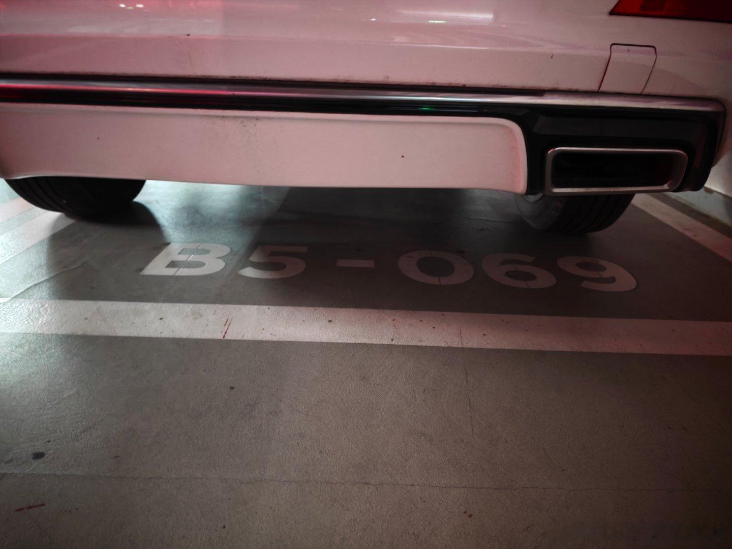 今天停车停到B5了，这个楼最深到B6，你们去过最深的地库到B几？ 