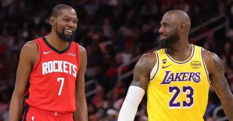 火箭与湖人也算是双向奔赴了。
NBA25-26赛季常规赛收官之战落幕，东西部各自