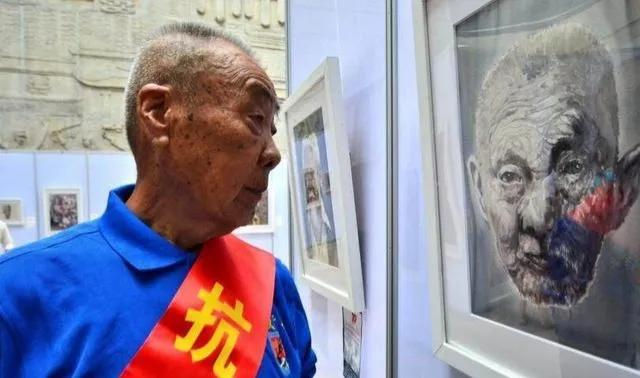1945年5月一天拂晓，何前贡带领一个侦察小组前往170高地，在到达据点的战壕前