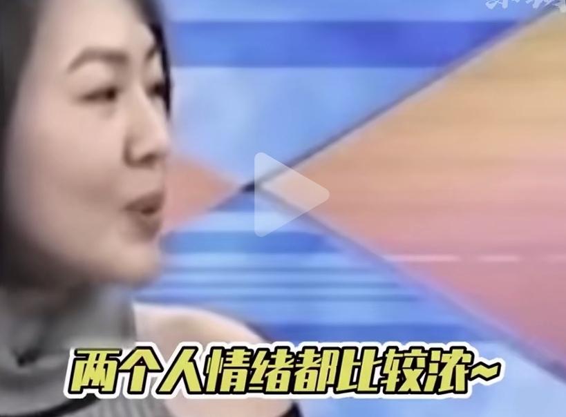 小S是多么渴望汪小菲喜欢她更多呀，三十四岁的人了，孩子都仨了，还故作天真烂漫的小