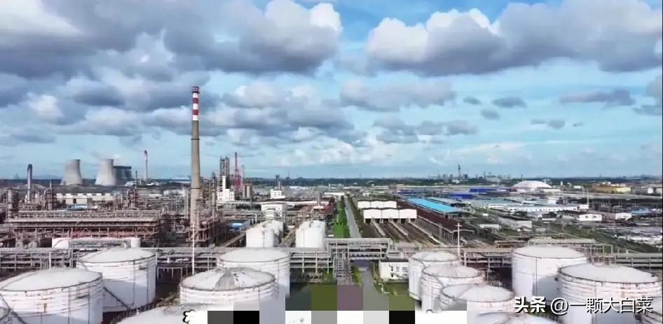 如今也只有俄罗斯石油可以解决印度的油荒了，俄罗斯石油从以前的卖不出去变成现在国际