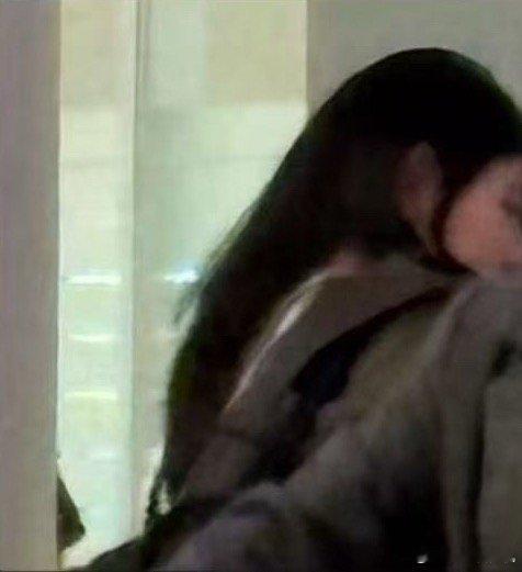 疑似还是和嫂嫂一起走的 