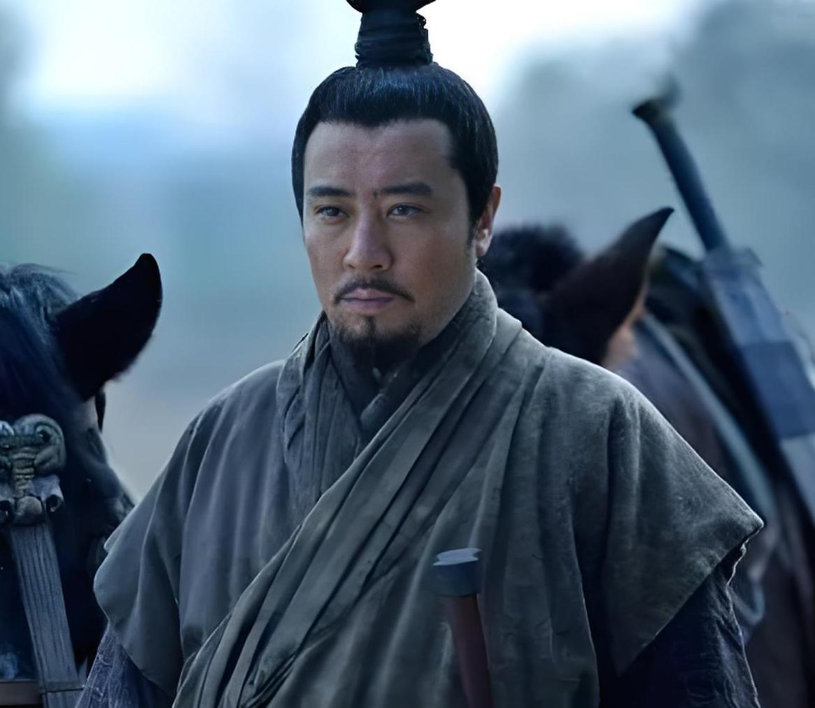 别学刘备，根基不深就去创业。
别学刘备，有靠山公孙瓒不好好利用，就自大，单独拉出