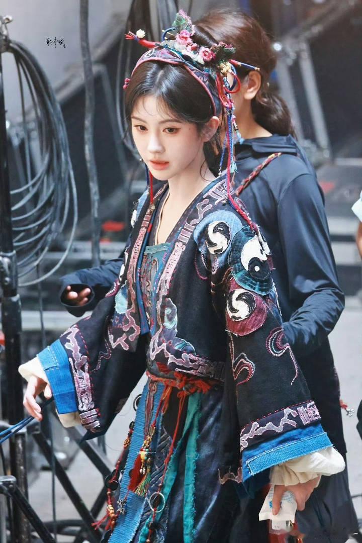 鞠婧祎《来战》最新路透~可爱捏[期待] ​​​