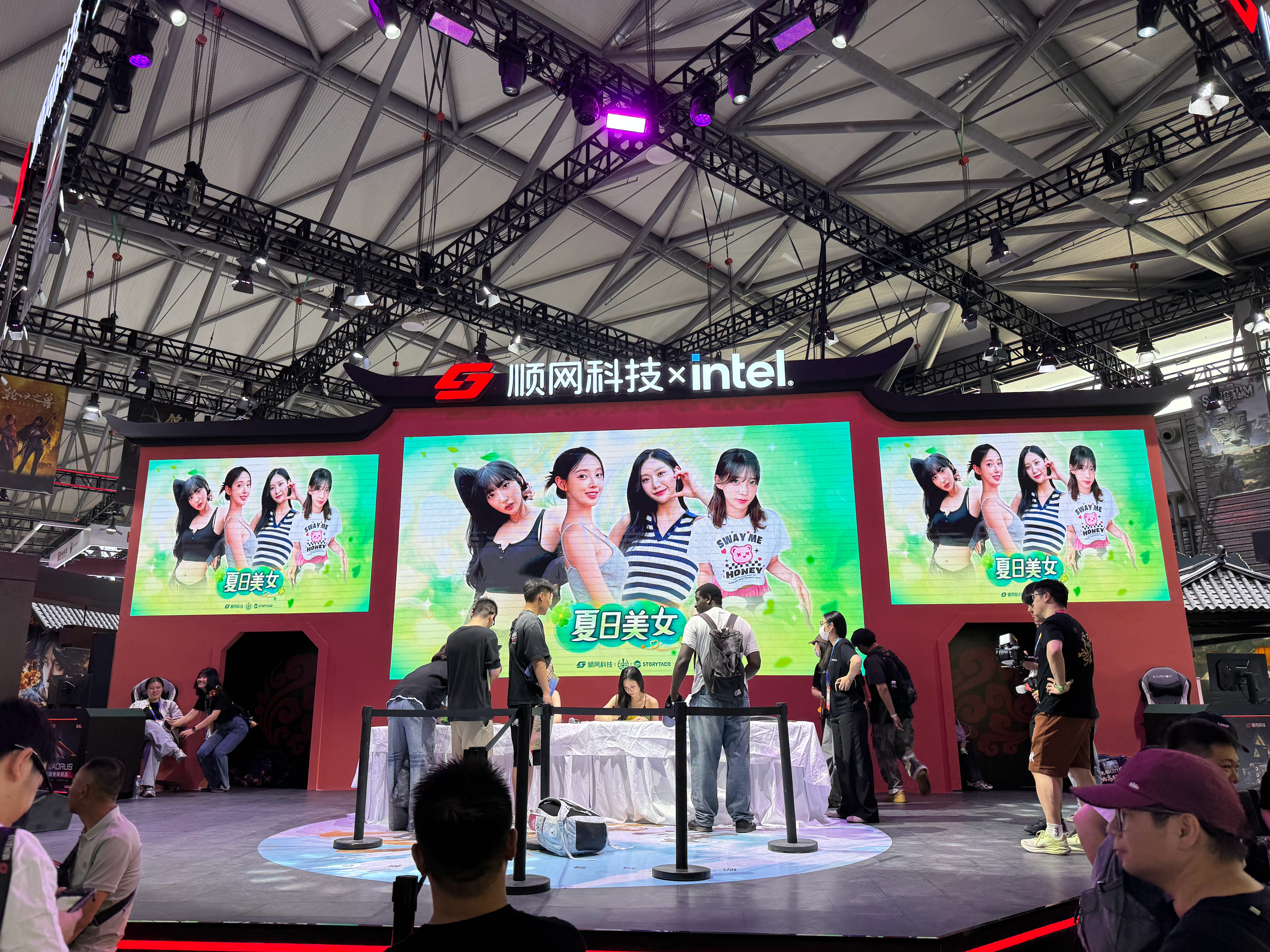 ChinaJoy 线上骂骂咧咧，线下大伙还是都在和和气气的玩游戏 