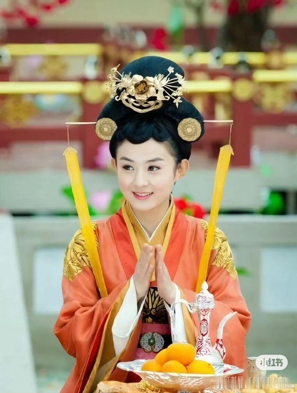 刘大锤聊赵丽颖恋情近况欢迎来看单身女演员正在热播的《小城大事》 