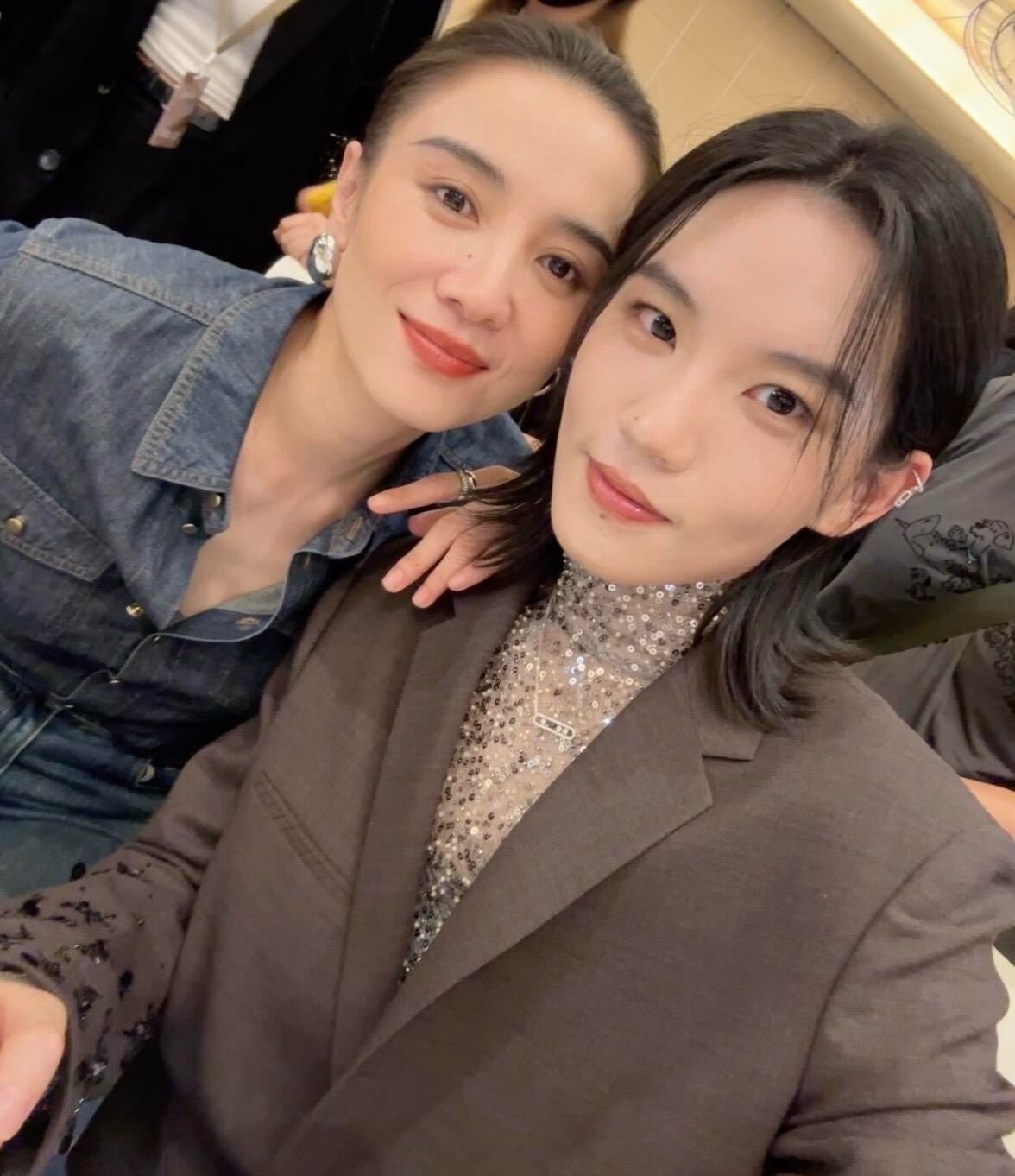 宋佳陆柯燃合照宋佳陆柯燃同框合照陆柯燃你别陷进去了，看我们宋佳妈咪也太太太有爱了
