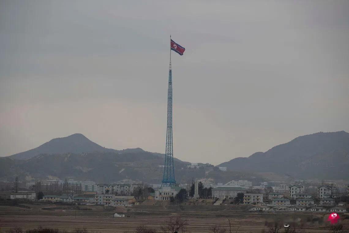 俄乌战场的洗礼 朝鲜士兵再次越界 韩军鸣枪示警后撤回
 
韩国军方星期四说，疑似