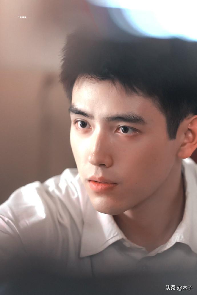陈飞宇新剧再被男二抢风头，真的不全是演技的锅。他这次没能出圈，一半是自身表演确实