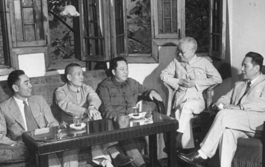 重庆谈判结束后，毛主席大病一场，两个多月不见好转，当时延安所有的医生，都看不好毛