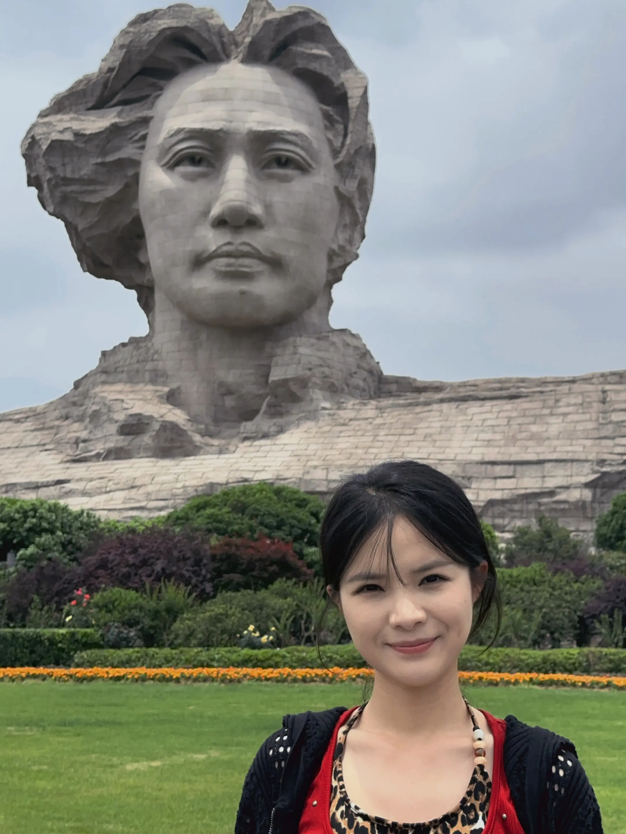 每当我找不到存在的意义，每当我迷失在黑夜里…