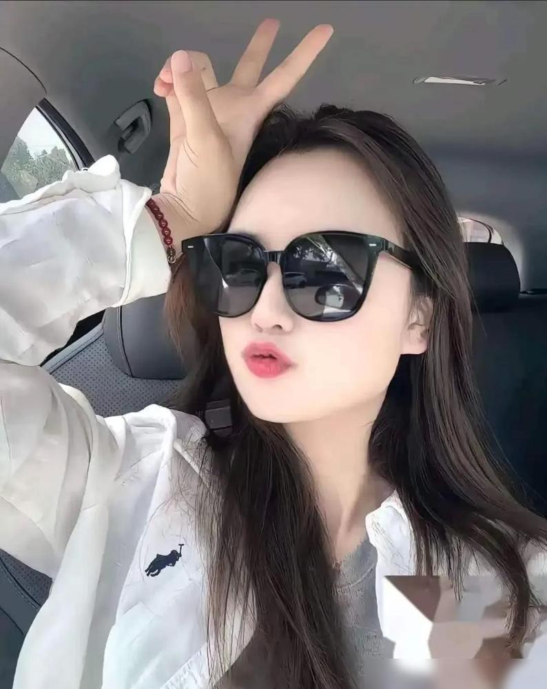 现在的大龄剩女还有处女么？32岁，硕士学历，月入过万，在南京活得体面通透。结果相