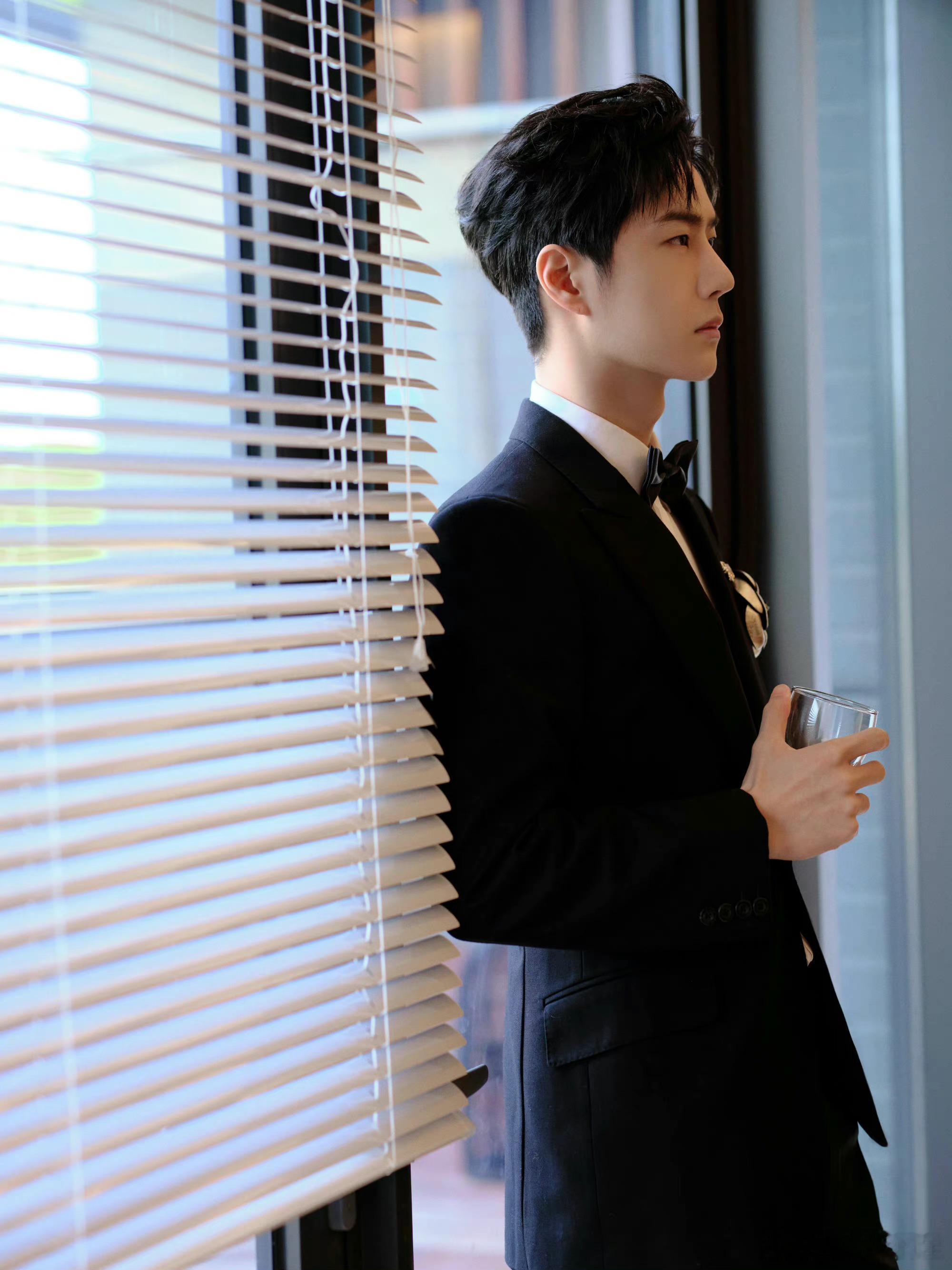 真正的成长，从来都是在安静的思考里，慢慢找到属于自己的答案。 