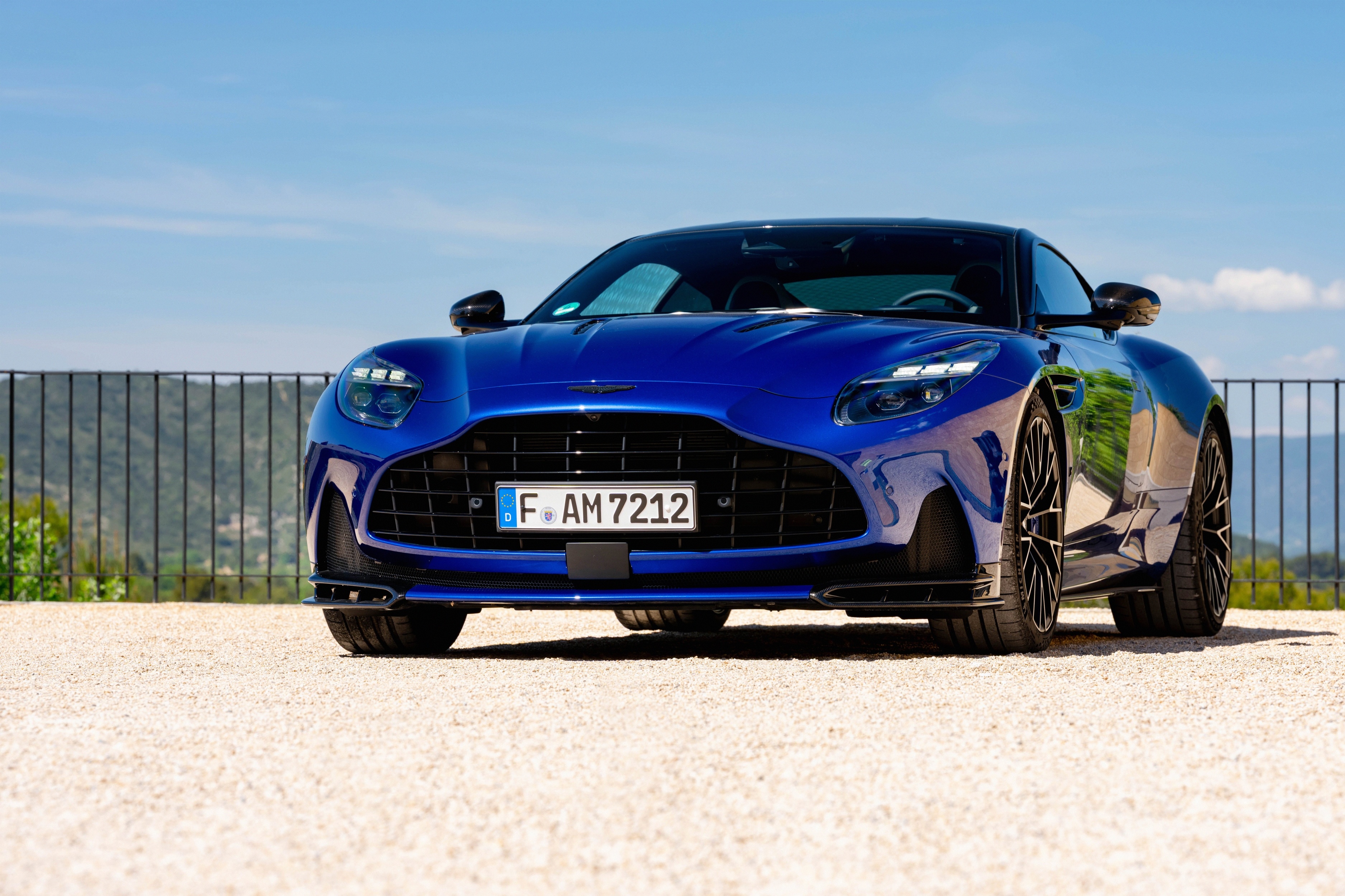Aston Martin Vantage S高清壁纸大v聊车