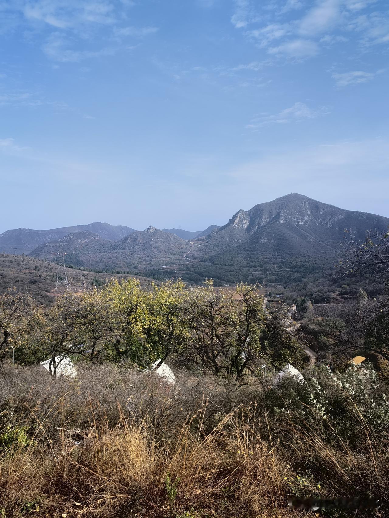 冬日生活打卡季冬日暖阳，非常适合登高望远，爬山远眺，不只是视觉冲击，更是对心灵的