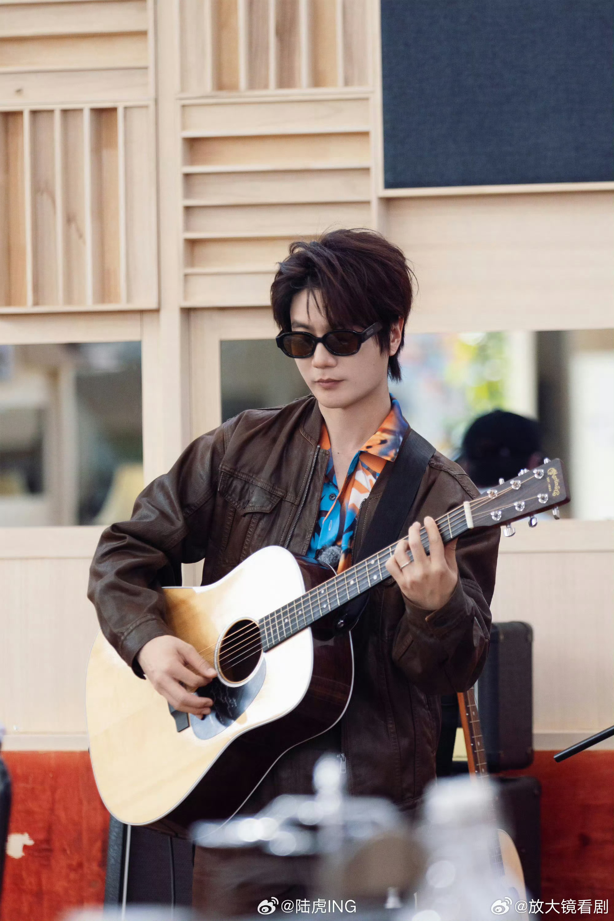 三行诗写给快乐老友有风季谁懂这种温柔的执念啊！明明心痒痒想看，却舍不得点开最后一