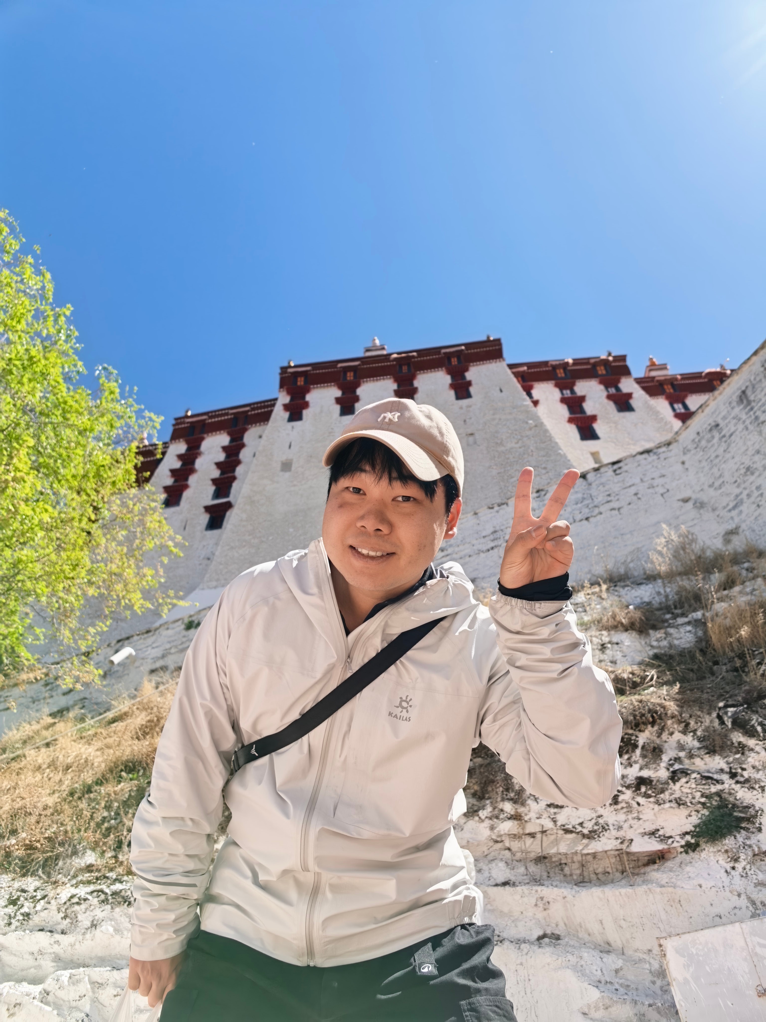 端午节快乐🎉抽一位铁粉下周四v你50！转发即可参与抽奖！现在铁还来得及哦各位～