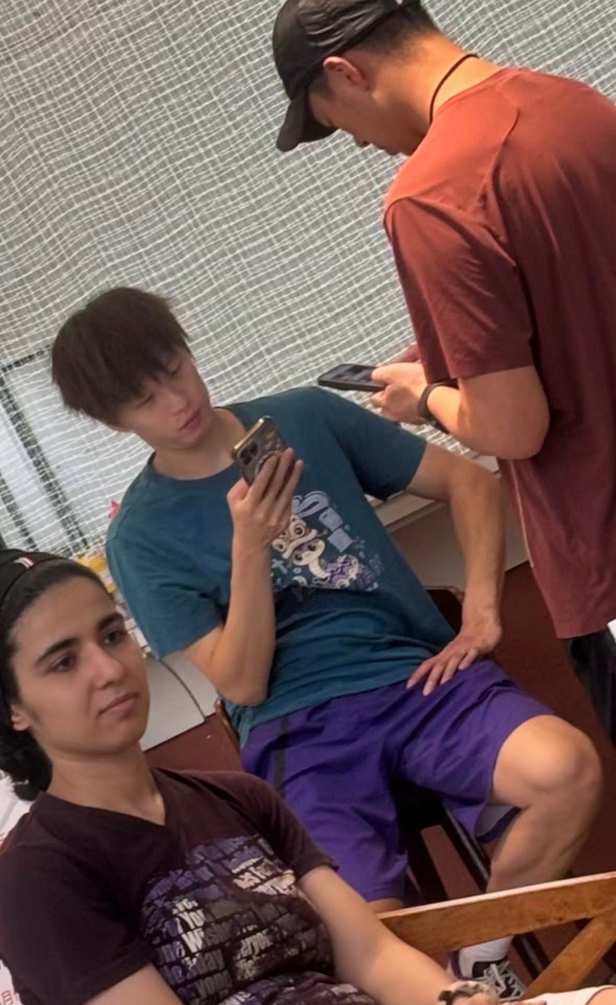 哎哟呀小兔子晒成汉子了！！！给力！！！💪 